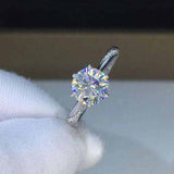 0.8 CTW DEW Colorless Round Brilliant Cut Moissanite Sterling Silver S