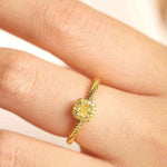 18K Yellow Gold Cube Sugar Square Gem Dough Twisted Ring