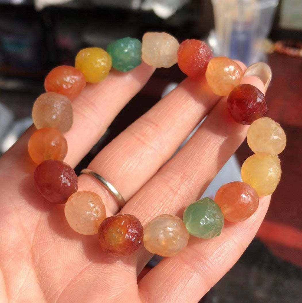 Colorful natural Alashan Gobi Desert Candy Agate rough stone elastic bead bracelet with large 14-16mm waxy translucent chalcedony beads