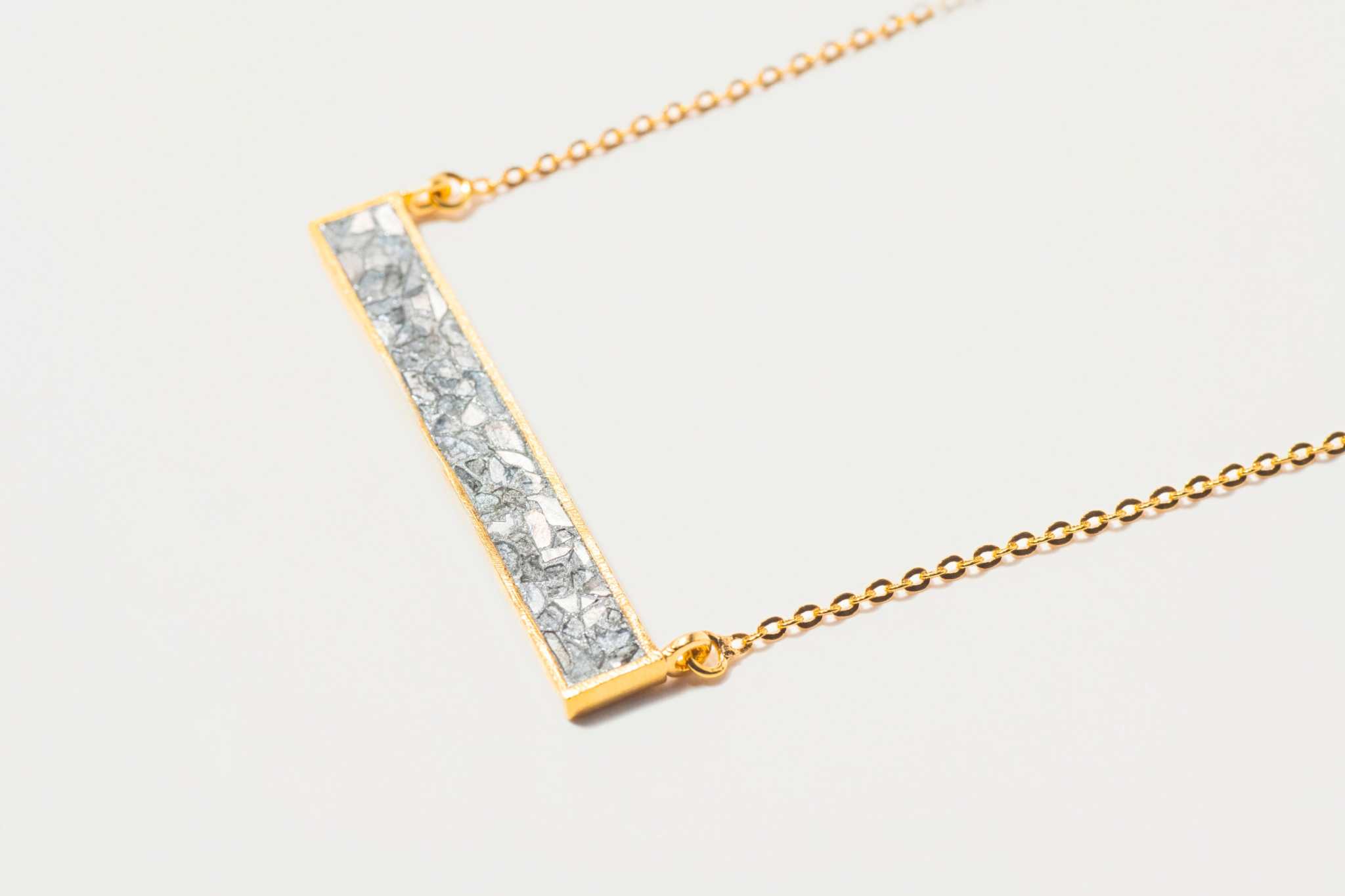 Rosera Gold Vermeil Pendant Necklace with raw uncut diamonds and 18k gold vermeil bar design