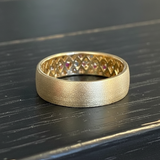 Sapphire Scattered Rainbow Mini Cigar Band in 14K Gold